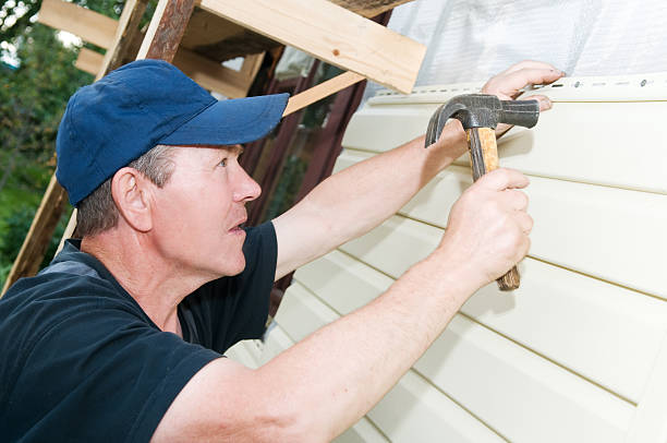 How To Choose The Right Materials for Your Siding Installation in 'Friars Point, MS